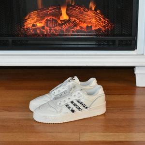 Adidas Girls White Rivalry Low Shoes SZ 6